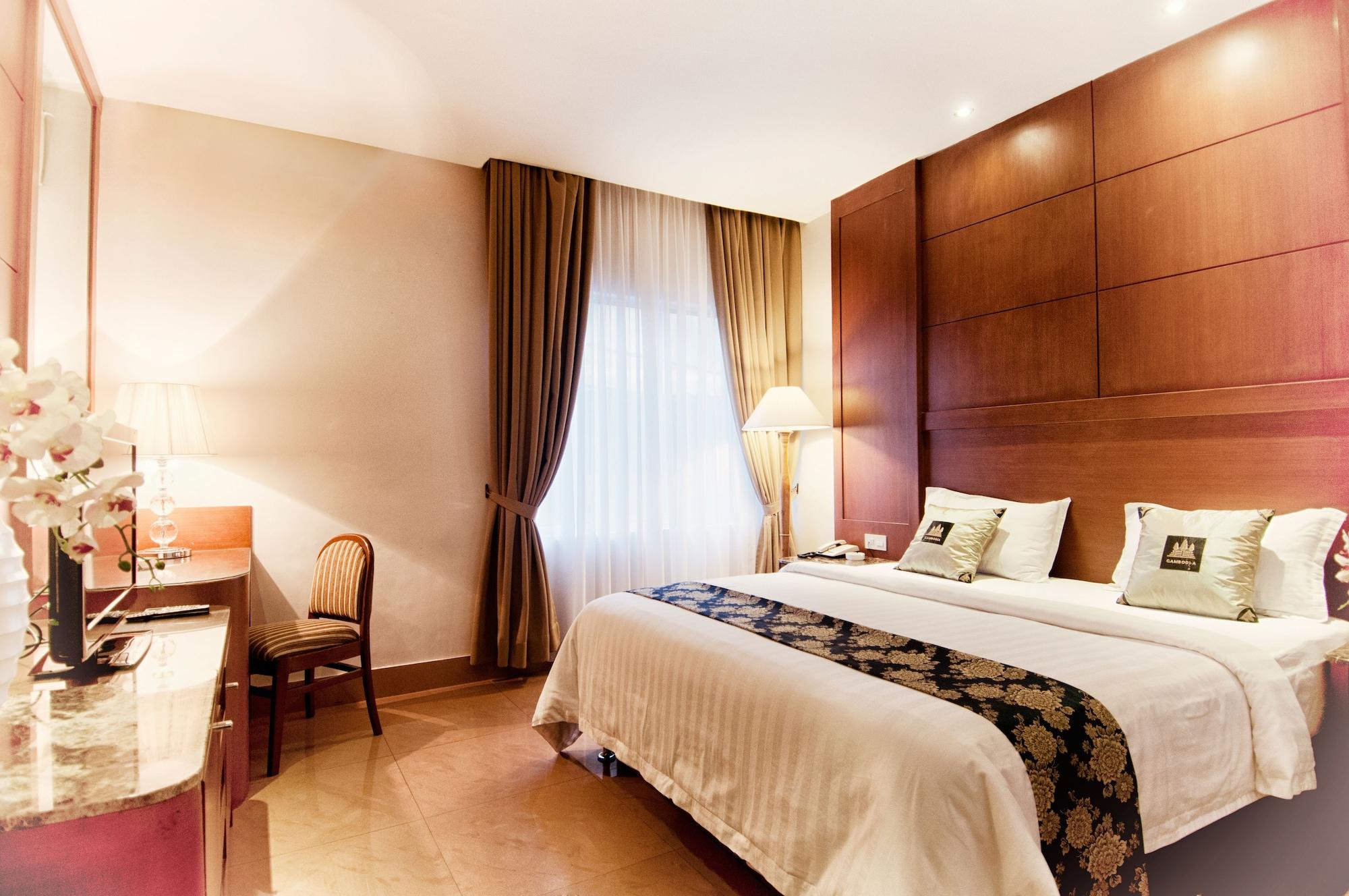 Grand Sakura Hotel Medan Kültér fotó